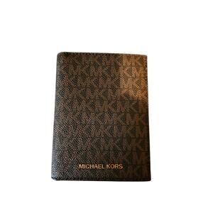 NWOT Michael Kohrs wallet